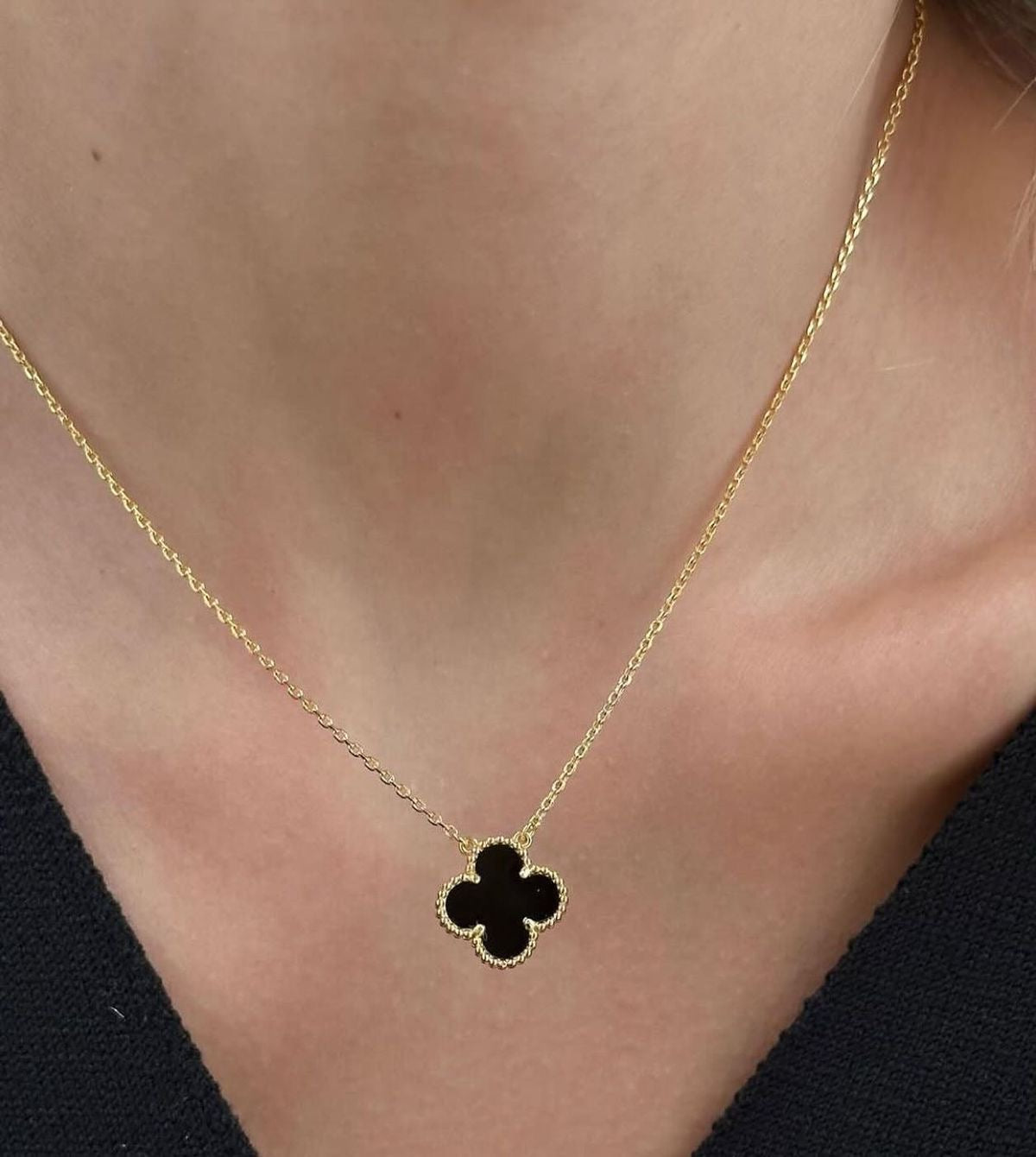 Black and White Reversible Clove Necklace