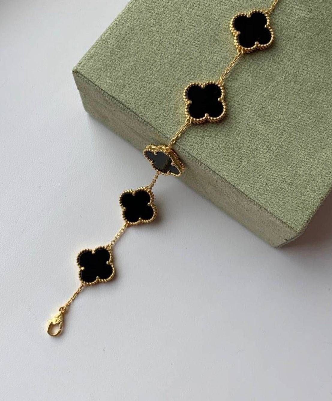 Four Leaf Clover Black Bracelet