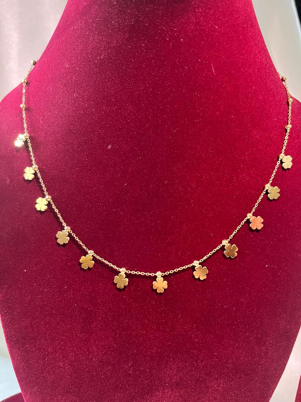 Shimmering Multi Clove Necklace