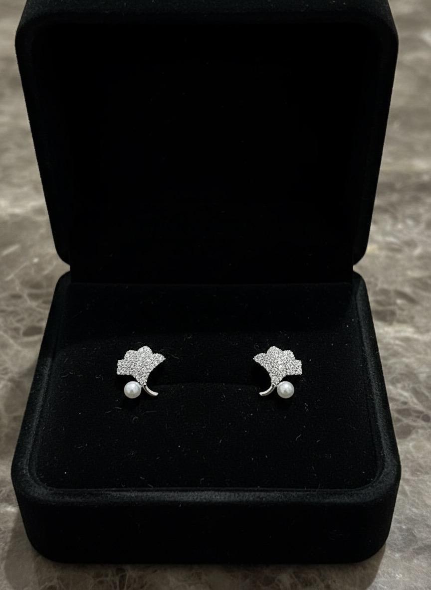 Petal Gleam Earrings