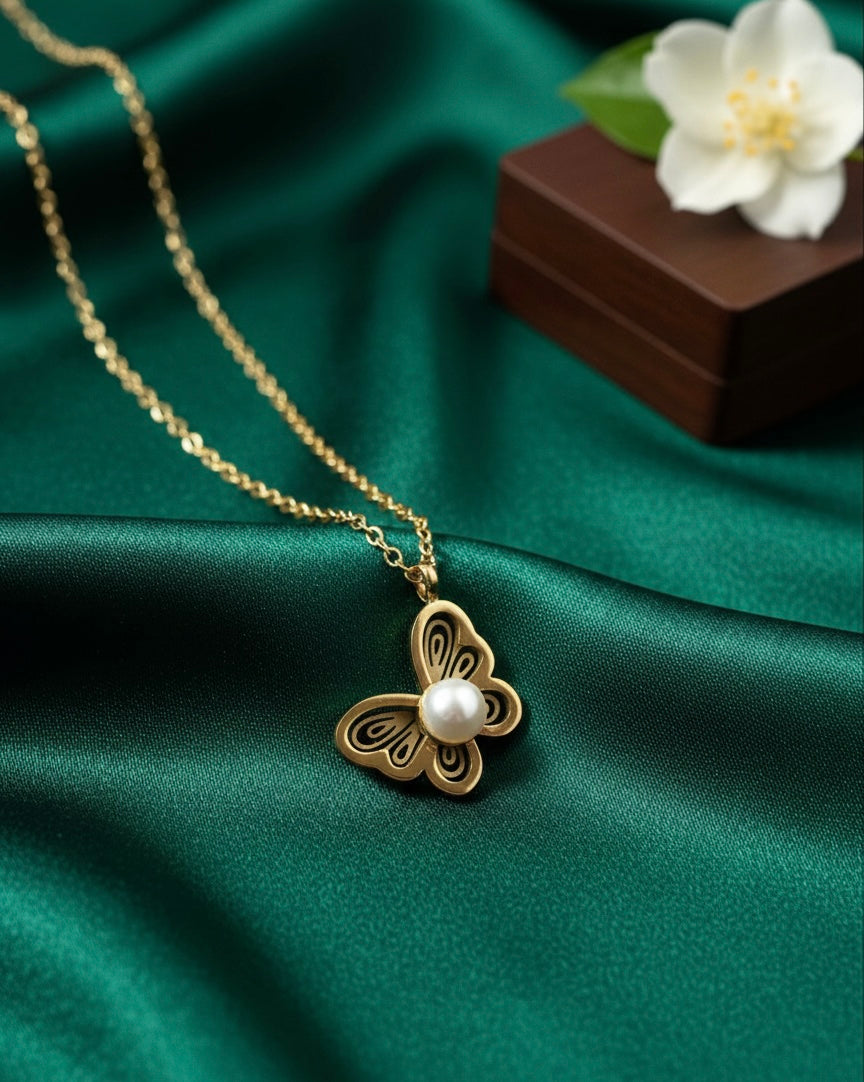Butterfly with Pearl Pendant Necklace