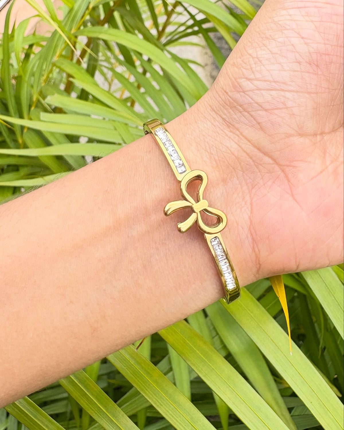 Bow Stone Bangle Bracelet