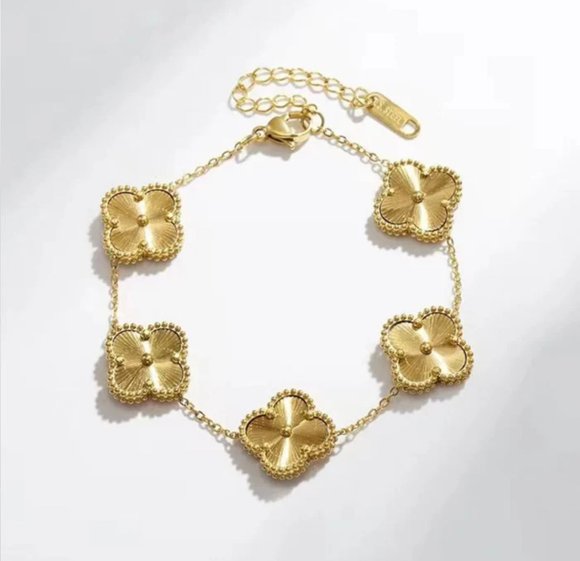Four Leaf Clover Gold Bracelet