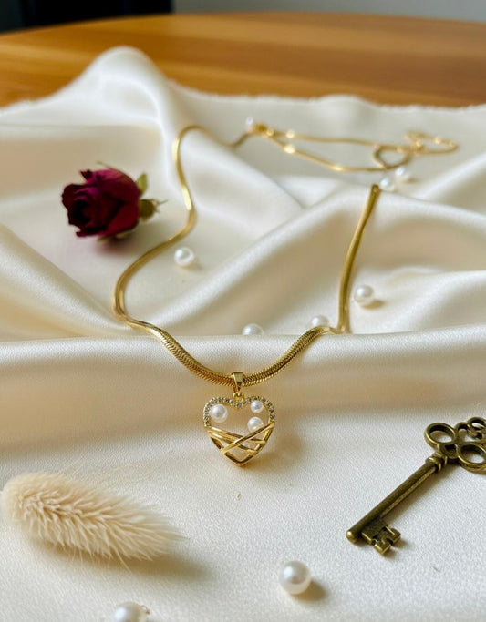 Heart of Pearls Snake Chain Necklace