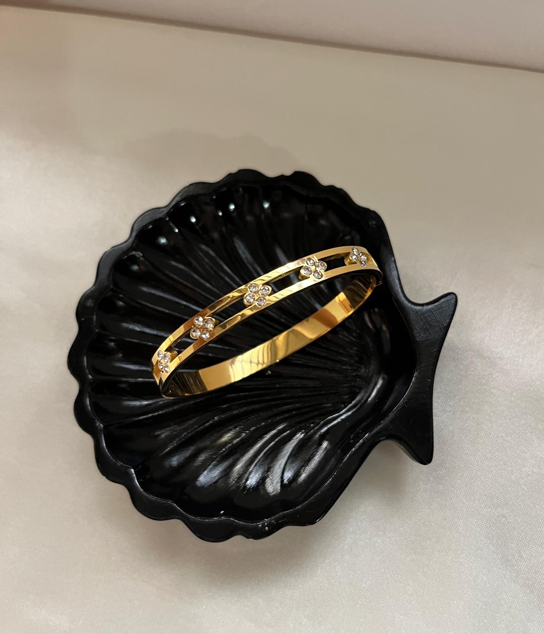 Fine Flower Link Bangle Bracelet
