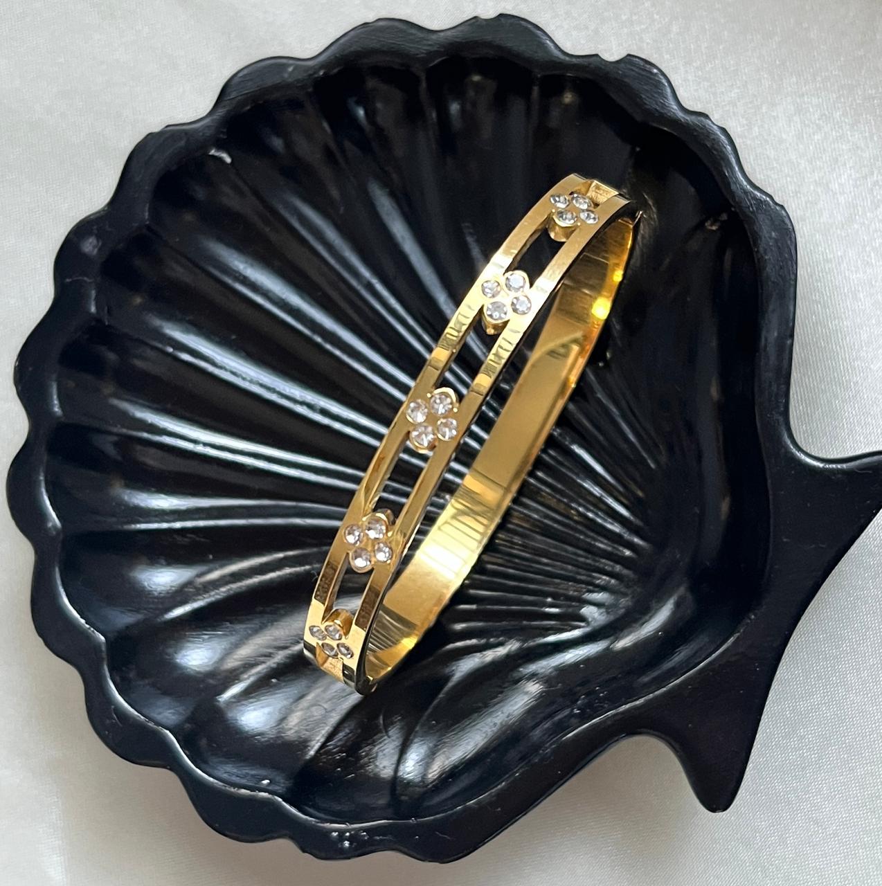 Fine Flower Link Bangle Bracelet