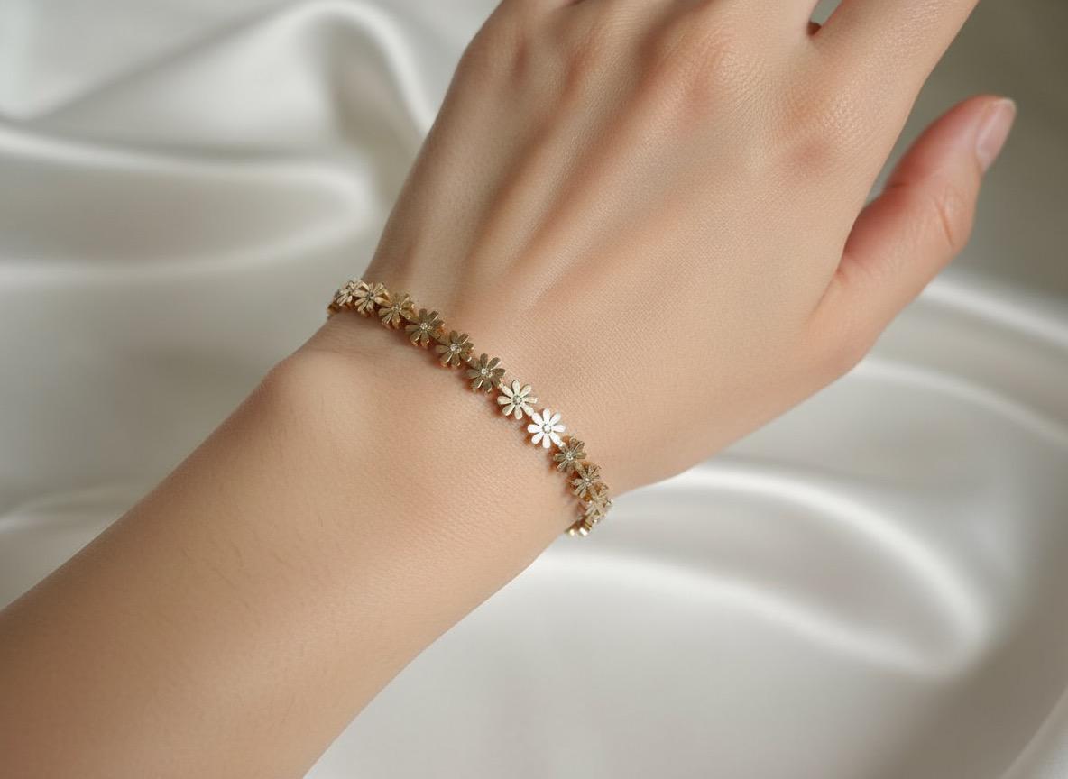 Daisy Radiance Bangle Bracelet