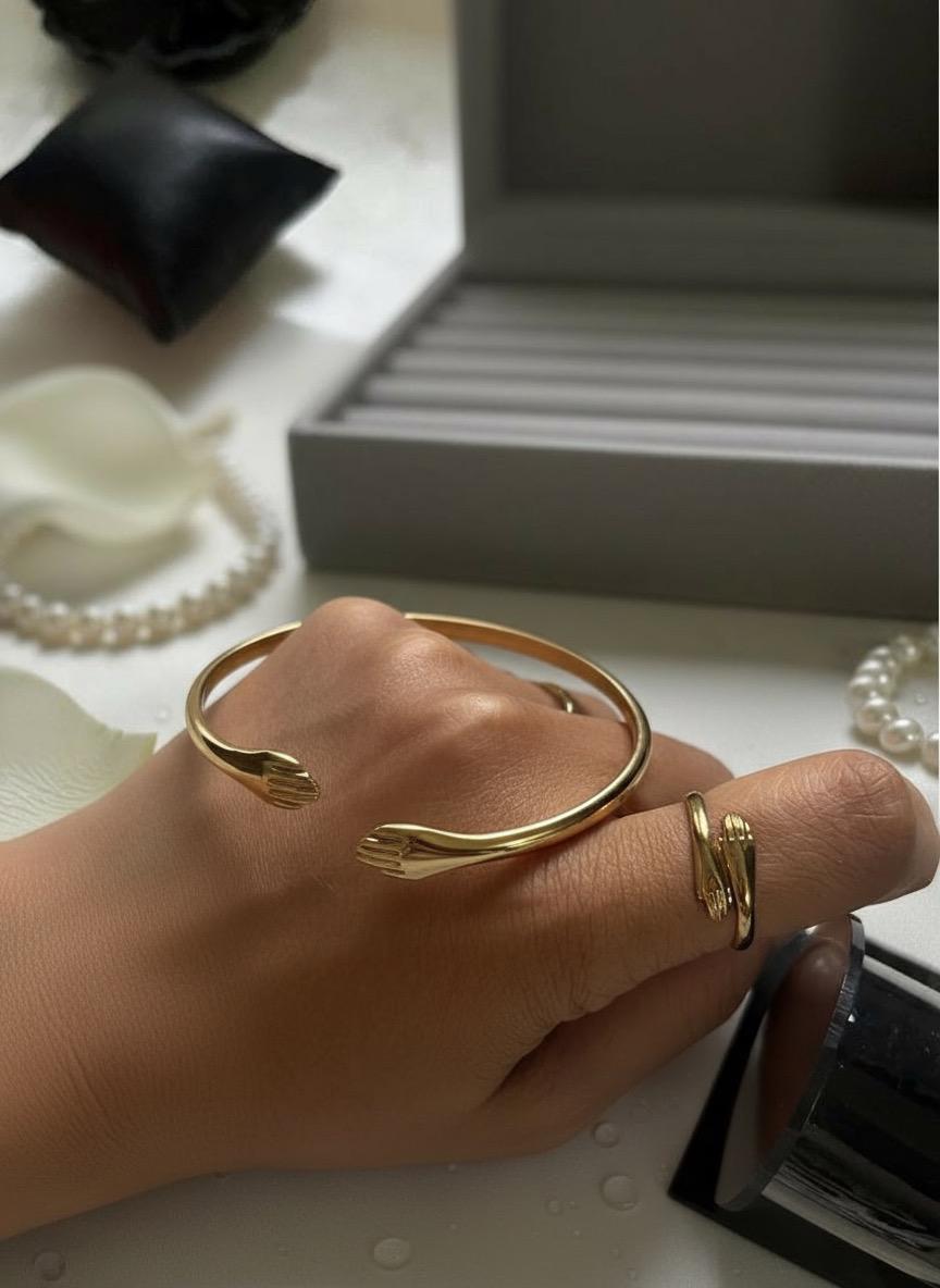 Magical Hug Bangle Bracelet  and Ring Combo