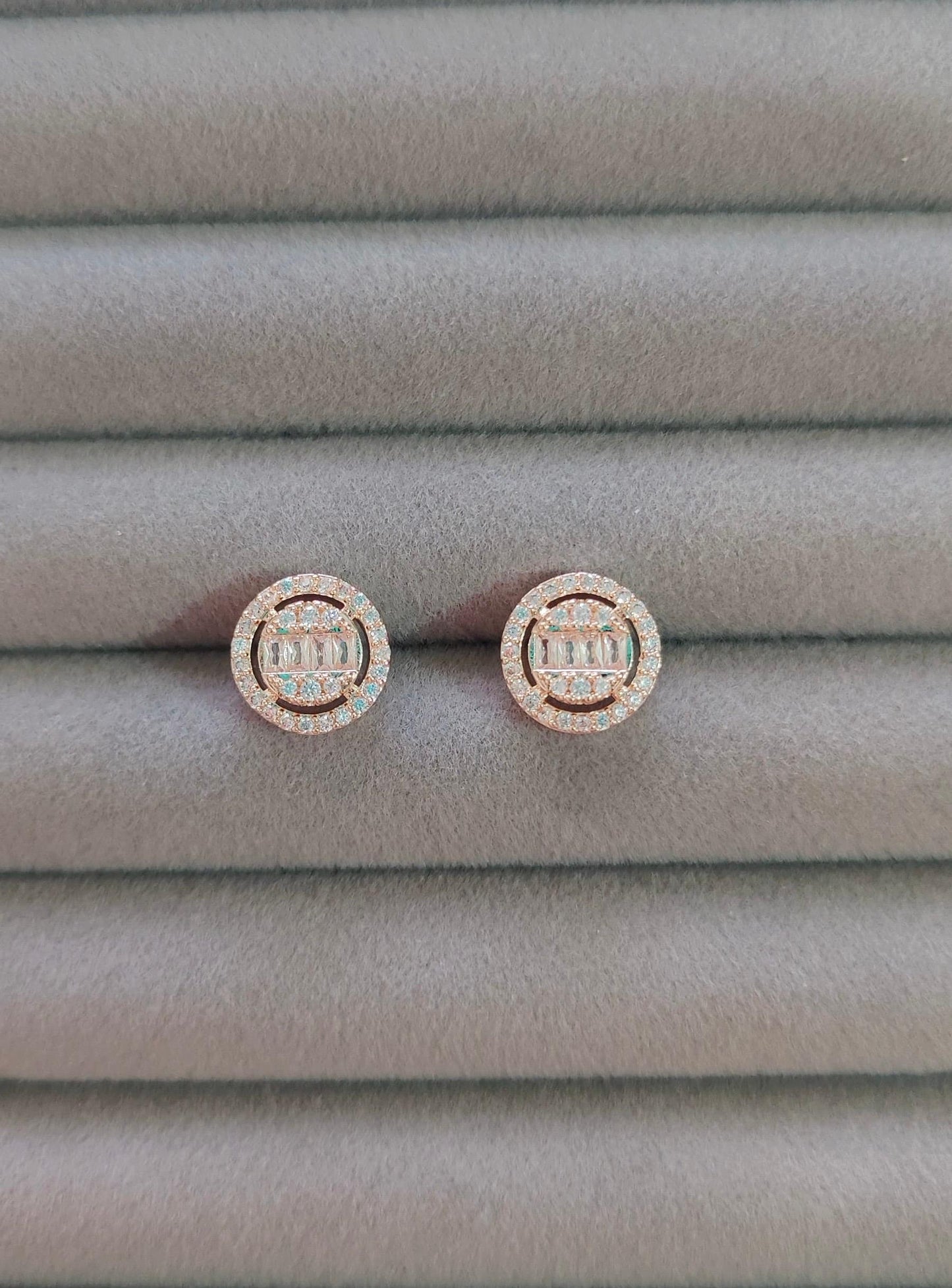 Round Obsession Rose Gold Earrings