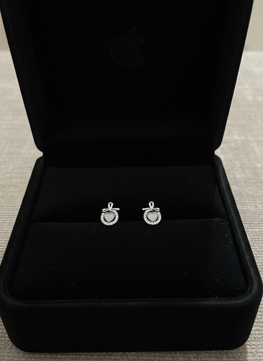 Apple Heart Silver Stud